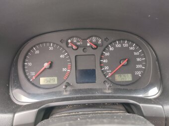 Budíky Volkswagen Golf 4 1.9 TDI polodot dobrý stav - 8