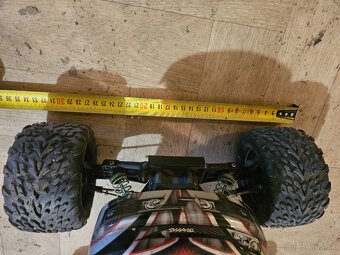 Predam autíčko so spalovacím motorom Traxxas nitro stampede - 8