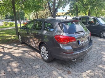 Opel Astra J 2.0cdti 118kw 2012 - 8