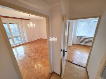 Sečovce - pekný 3 izbový TEHLOVÝ byt 73m2, balkón, záhrada.I - 8