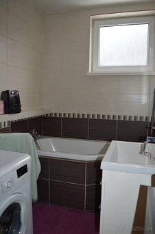 2-izbový, priestranný byt s malým balkónom. -VÝRAZNÁ ZĽAVA- - 8