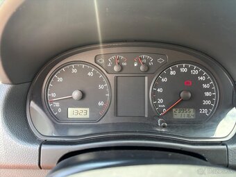 Volkswagen Polo 1.2 HTP - 8