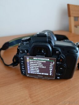 Nikon D 7000 - 8