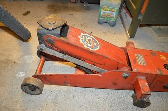 predam pojazdny hydraulicky jednostlpovy zdvihak Motex - 8