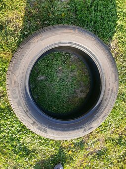 Predam 2 kusy 16 letne gumy 205/55r16 Barum Bravuris 5HM DOT - 8
