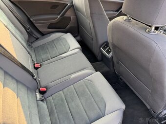 Predám Volkswagen Golf 1,0 TSI Comfortline business benzín - 8