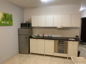 Investičný ateliér v srdci Bratislavy – 2 byty + práčovňa - 8