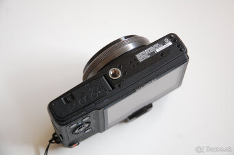 Olympus XZ-1 ....F1.8 - 8