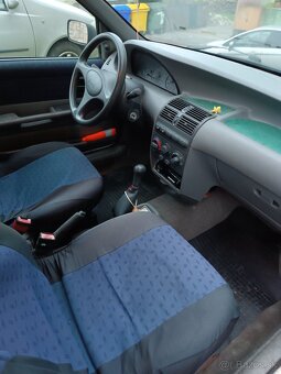 Fiat Punto 1.2 - 8