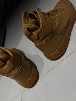 Nike Court Borough Mid Winter - 8