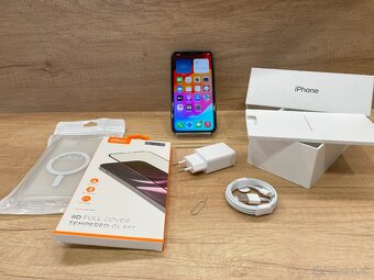 iPhone 11 black - super stav - v záruke - 8