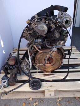 Motor Renault trafic 2.0 dci - 8