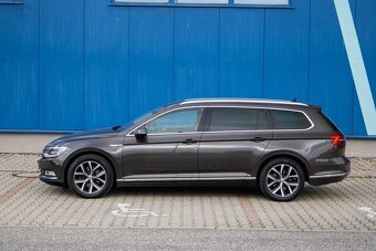 Volkswagen Passat Variant 2.0 - 8