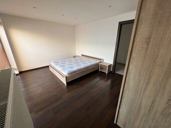 Samostatná Novostavba Uhlisko - 8