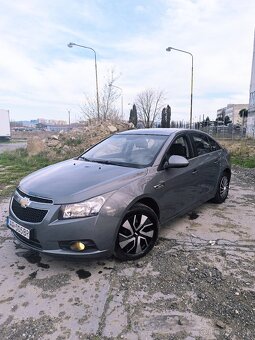 Chevrolet Cruze - 8