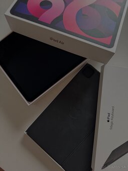 iPad Air 4 2020 + Magic keyboard - 8