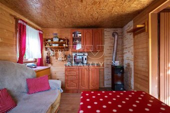 Záhrada s malebnou, zateplenou chatkou – Kalvária,... - 8