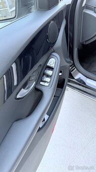 Mercedes C180 kombi 115kw M6 - 8