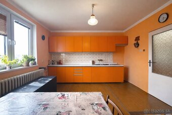 Veľký RD v obci Častkov na predaj - 8