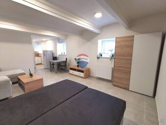 Na prenájom zrekonštruovaný 1,5 izbový byt, 40m2, ul. Šoltés - 8