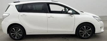 TOYOTA VERSO - 8