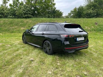 Passat Variant R-Line 2.0 TDI DSG 110KW Black Edition - 8