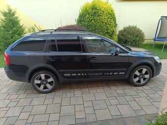 Škoda Octavia Combi SCOUT 2.0 TDI - 8