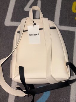 Batoh Desigual s visačkou - 8