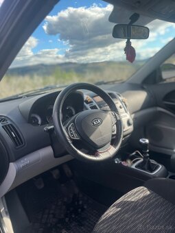Kia Cee’d - 8