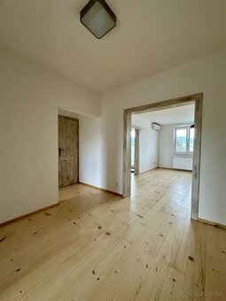 Na predaj 3-izbový byt s loggiou, po rekonštrukcii vo výborn - 8