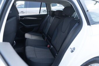Škoda Octavia 4 Combi 2.0 TDI Style - MATRIX,HEAD-UP,Ambient - 8