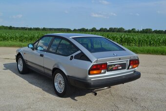 Alfa Romeo GTV6 2.5 V6 - 8