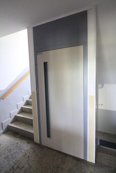 Prenajmem krásny byt s výhľadom na hrad v centre Nitry - 8