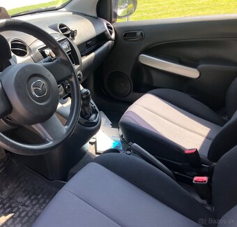 Mazda 2 -128 000km - 8