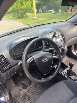 Hyundai i30 1.6 CW CRDi nafta manuál 66kw - 8