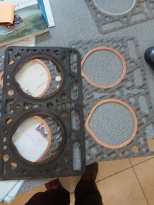 Skoda 30 náhradné diely - 8