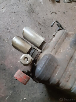 AUDI A8, S8 D2 - prodám výfuk + předkatalyzátory - 8