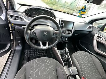 Peugeot 2008 - 8