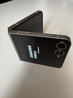 Samsung Galaxy Z Flip 6, 5G, 256gb - 8