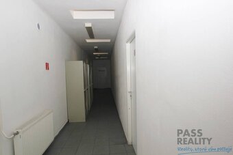 Prenájom-HALA-648 m2,výrobné alebo skladové priestory,Ružino - 8