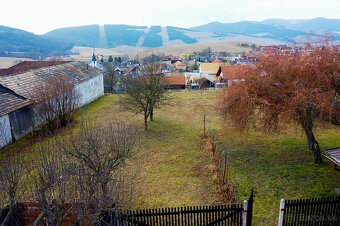 Rodinný dom s reštauráciou na predaj v obci Ovčie - 8
