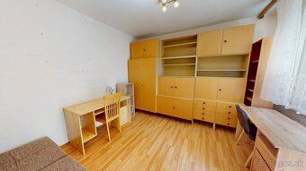 Na predaj 3-izbový byt priamo v centre mesta Trenčín, ulica  - 8