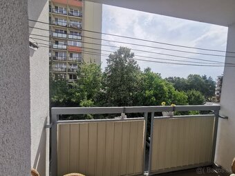Velký 3 izbovy byt 85m2 v centre mesta s loggiou - 8