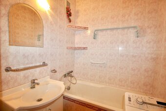 Na predaj zariadený 2 izbový byt po kompletnej rekonštrukcii - 8