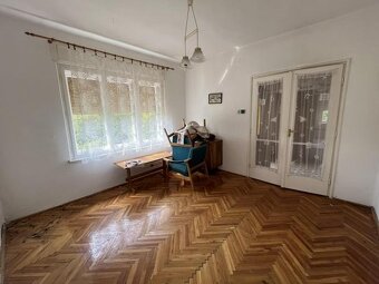 PERKUPA- 5 izbový poschodový dom v pôvodnom stave - 8