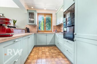 VEĽKORYSÝ - Bývanie pod lesom - Slepá ulička - 2322m2 pozemo - 8