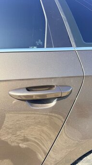 VW Passat B7 2.0TFI DSG TOP VÝBAVA - 8