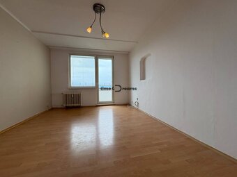 Na predaj: 3 izb.byt + 2x balkon + kumbál - 8