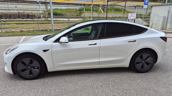 TESLA 3 LONG RANGE 2/2022 FACELIFT 366KW 4X4 odpočet DPH - 8