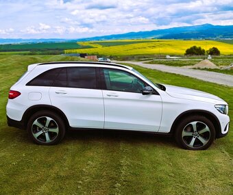 MERCEDES-BENZ GLC 250 D 4MATIC -EXCLUSIVE-SLOVENSKE-NADHERNE - 8